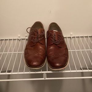 Brown wingtip athletic sole Cole Haan original grand dress shoes